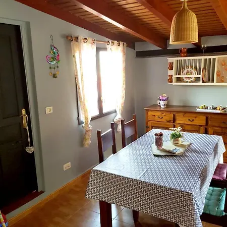 בית נופש Holiday Camino Montijo לוס ריאלחוס